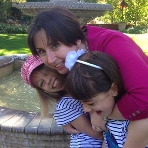 Meet your Posher, Elaine